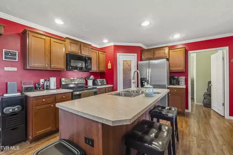Kitchen - 3259 Glendale Road Bybee Tn 37713, Bybee, TN 37713 photo 4 of 6