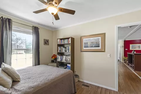 Bedroom - 3259 Glendale Road Bybee Tn 37713, Bybee, TN 37713 photo 2 of 9