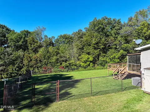 Exterior - 3259 Glendale Road Bybee Tn 37713, Bybee, TN 37713 photo 11 of 25