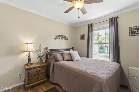 Bedroom - 3259 Glendale Road Bybee Tn 37713, Bybee, TN 37713 photo 3 of 9