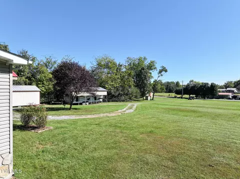 Exterior - 3259 Glendale Road Bybee Tn 37713, Bybee, TN 37713 photo 4 of 25