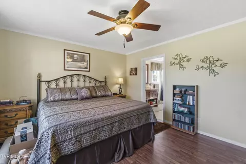 Bedroom - 3259 Glendale Road Bybee Tn 37713, Bybee, TN 37713 photo 8 of 9