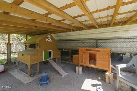 Exterior - 3259 Glendale Road Bybee Tn 37713, Bybee, TN 37713 photo 22 of 25