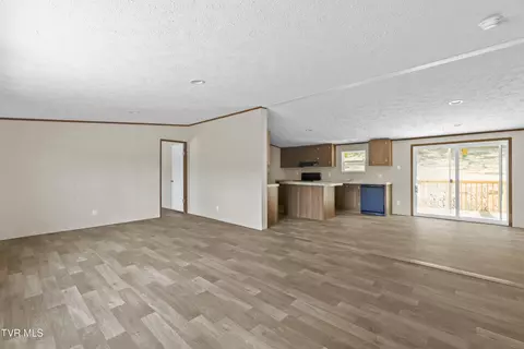 Living - 6350 Baileyton Road Greeneville Tn 37745, Greeneville, TN 37745 photo 2 of 8