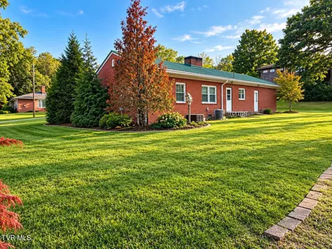 Exterior - 200 E Grove Street Greeneville Tn 37745, Greeneville, TN 37745 photo 2 of 5