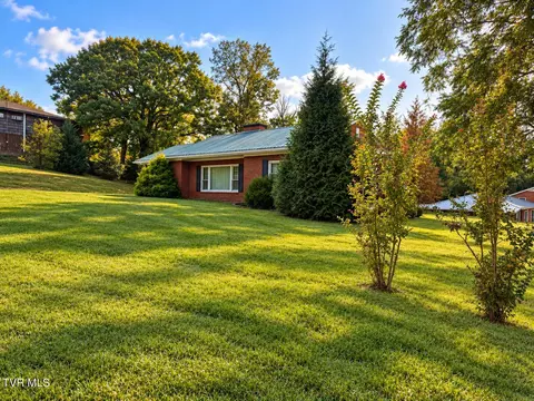 Exterior - 200 E Grove Street Greeneville Tn 37745, Greeneville, TN 37745 photo 5 of 5