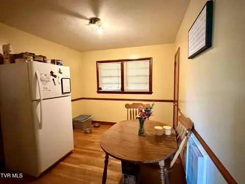Dining - 475 Beaverview Drive Bristol Va 24201, Bristol, VA 24201 photo 1 of 1