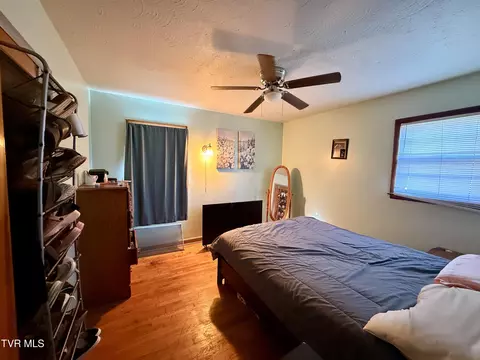 Bedroom - 475 Beaverview Drive Bristol Va 24201, Bristol, VA 24201 photo 2 of 2