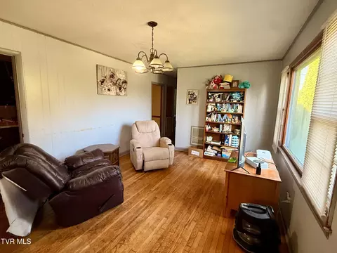 Living - 475 Beaverview Drive Bristol Va 24201, Bristol, VA 24201 photo 1 of 1