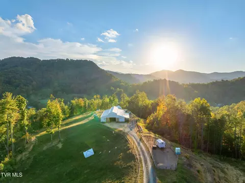 173 Teaberry Road Roan Mountain Tn 37687, Roan Mountain, TN 37687