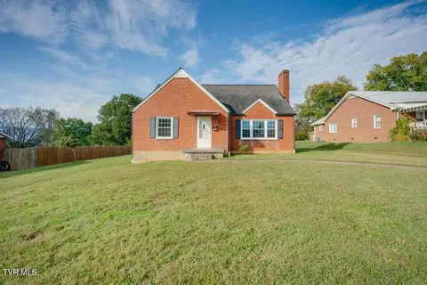 1024 Sharondale Avenue Kingsport Tn 37660, Kingsport, TN 37660
