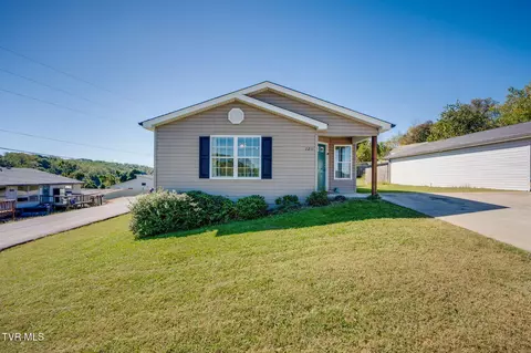 2211 Glenwood Street Kingsport Tn 37664, Kingsport, TN 37664