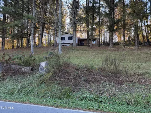 1233 Pleasant Valley Road Mountain City Tn 37683, Mountain City, TN 37683