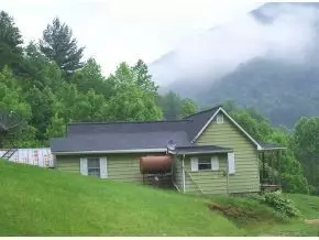 146 Browns Branch Road Hampton Tn 37658, Hampton, TN 37658 photo 2