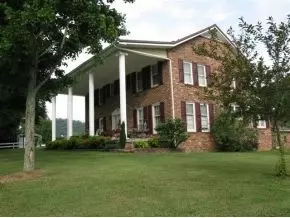 134 Mapleview Drive Bristol Tn 37620, Bristol, TN 37620 photo 2