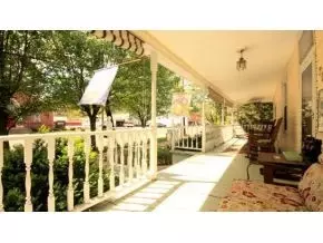 203 Laurel Avenue Damascus Va 24236, Damascus, VA 24236 photo 2