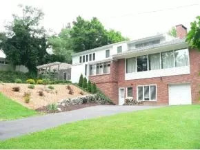 19 Long Crescent Drive Bristol Va 24201, Bristol, VA 24201 photo 1