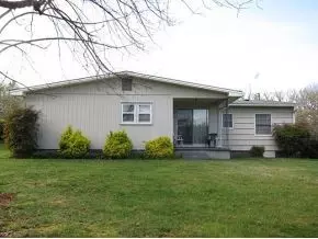 1304 11th Avenue Johnson City Tn 37601, Johnson City, TN 37601 photo 2