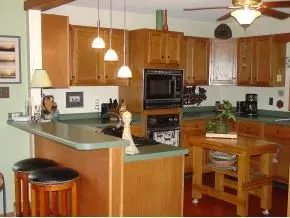 207 Cherokee Circle Erwin Tn 37650, Erwin, TN 37650 photo 2