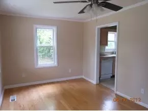 2017 Unaka Avenue Johnson City Tn 37601, Johnson City, TN 37601 photo 2