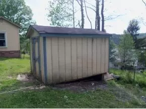 327 Pine Street Erwin Tn 37650, Erwin, TN 37650 photo 3