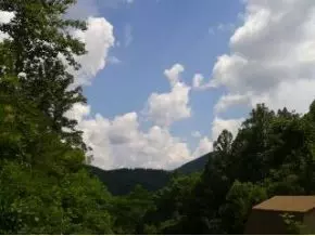 375 Stout Hollow Hampton Tn 37658, Hampton, TN 37658 photo 7