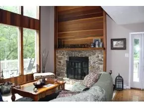 207 Gasteiger Drive Hampton Tn 37658, Hampton, TN 37658 photo 2