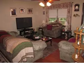 251 Breezeway Lane Cedar Bluff Va 24609, Cedar Bluff, VA 24609 photo 2