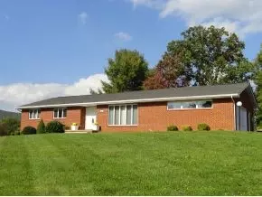 113 Oakwood Lane Erwin Tn 37650, Erwin, TN 37650 photo 1