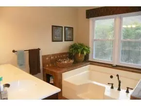 113 Queensgate Bristol Tn 37620, Bristol, TN 37620 photo 15