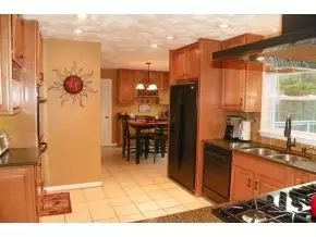 113 Queensgate Bristol Tn 37620, Bristol, TN 37620 photo 8