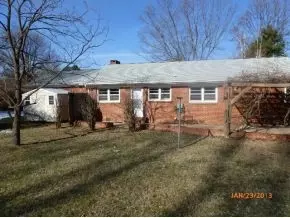 702 Forest Johnson City Tn 37601, Johnson City, TN 37601 photo 3