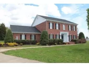 120 Hampton Court Greeneville Tn 37745, Greeneville, TN 37745 photo 2