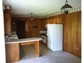 233 Crestview Street Bristol Tn 37620, Bristol, TN 37620 photo 2