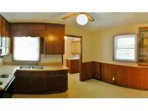 1304 E 8th Avenue Johnson City Tn 37601, Johnson City, TN 37601 photo 7