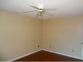 11 State Place Johnson City Tn 37601, Johnson City, TN 37601 photo 11
