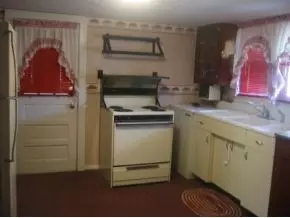 458 Opekiska Street Erwin Tn 37650, Erwin, TN 37650 photo 4