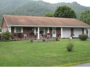 135 Spring Street Hampton Tn 37643, Hampton, TN 37658 photo 1