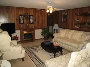 135 Spring Street Hampton Tn 37643, Hampton, TN 37658 photo 4