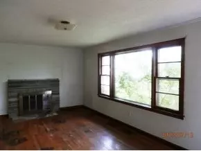 325 Walnut Trail Bristol Tn 37620, Bristol, TN 37620 photo 2