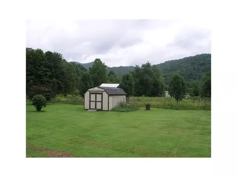 171 Simerly Creek Road Hampton Tn 37658, Hampton, TN 37658 photo 4