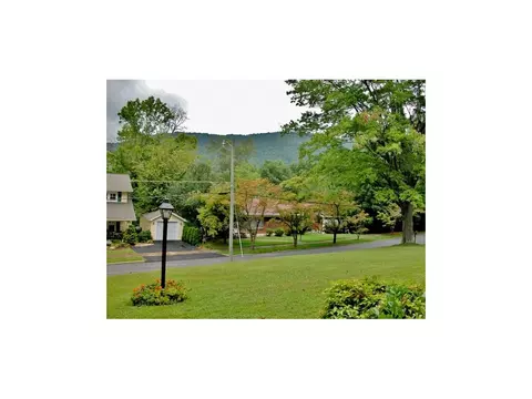 740 Elm Erwin Tn 37650, Erwin, TN 37650 photo 6