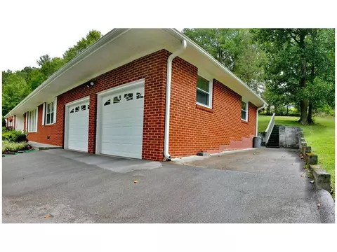 740 Elm Erwin Tn 37650, Erwin, TN 37650 photo 4