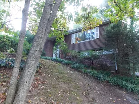 100 Walnut Circle Bristol Tn 37620, Bristol, TN 37620 photo 1