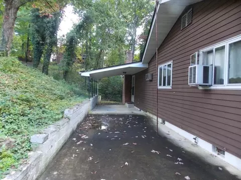 100 Walnut Circle Bristol Tn 37620, Bristol, TN 37620 photo 3