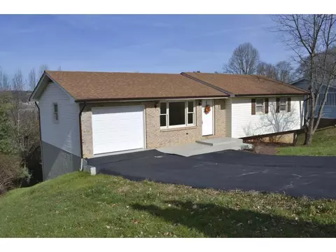 215 Ashley Drive Bristol Va 24201, Bristol, VA 24201 photo 2