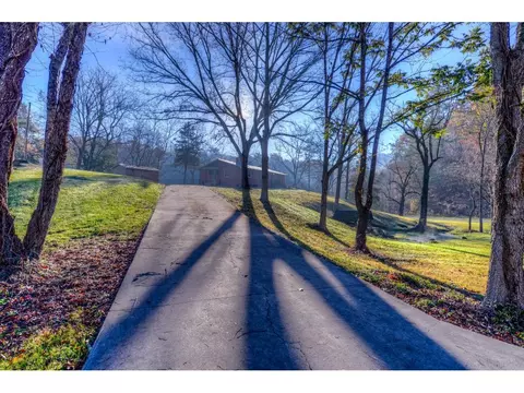 403 Springbrook Drive Bristol Tn 37620, Bristol, TN 37620 photo 9