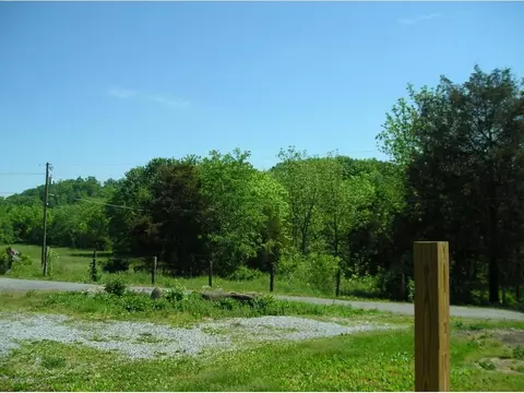 357 Malone Road Watauga Tn 37694, Watauga, TN 37694 photo 2