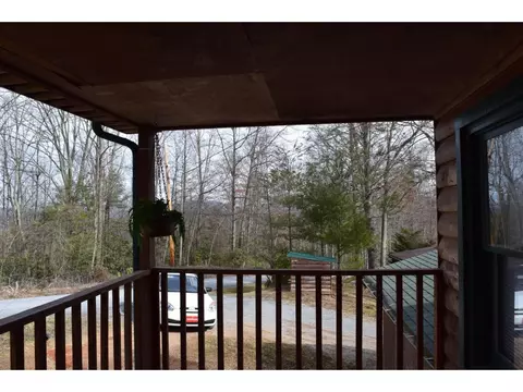 157 Fiddlers Branch Road Hampton Tn 37658, Hampton, TN 37658 photo 3