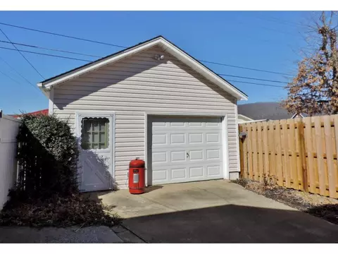 325 Ohio Avenue Erwin Tn 37650, Erwin, TN 37650 photo 6